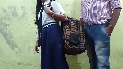Indian school lady misbehaved with her teacher Mumbai Ashu
